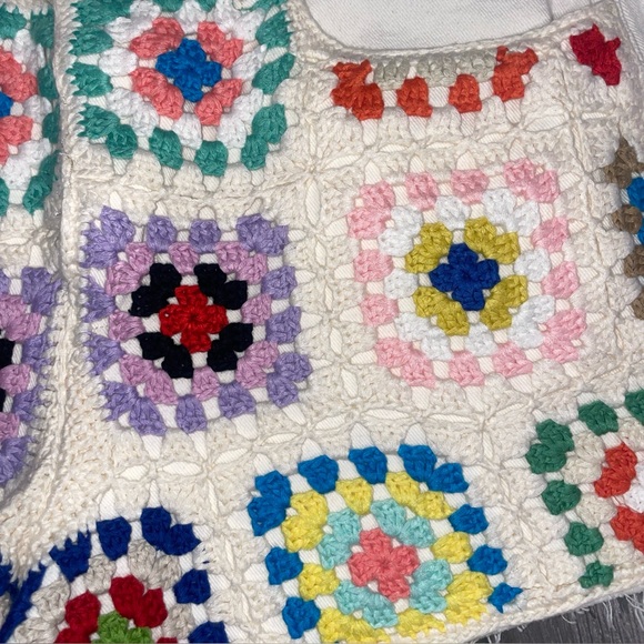 Blank NYC White Crochet Patchwork Jean Shorts - Picture 2 of 4